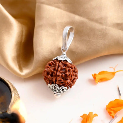 7 Mukhi Rudraksha