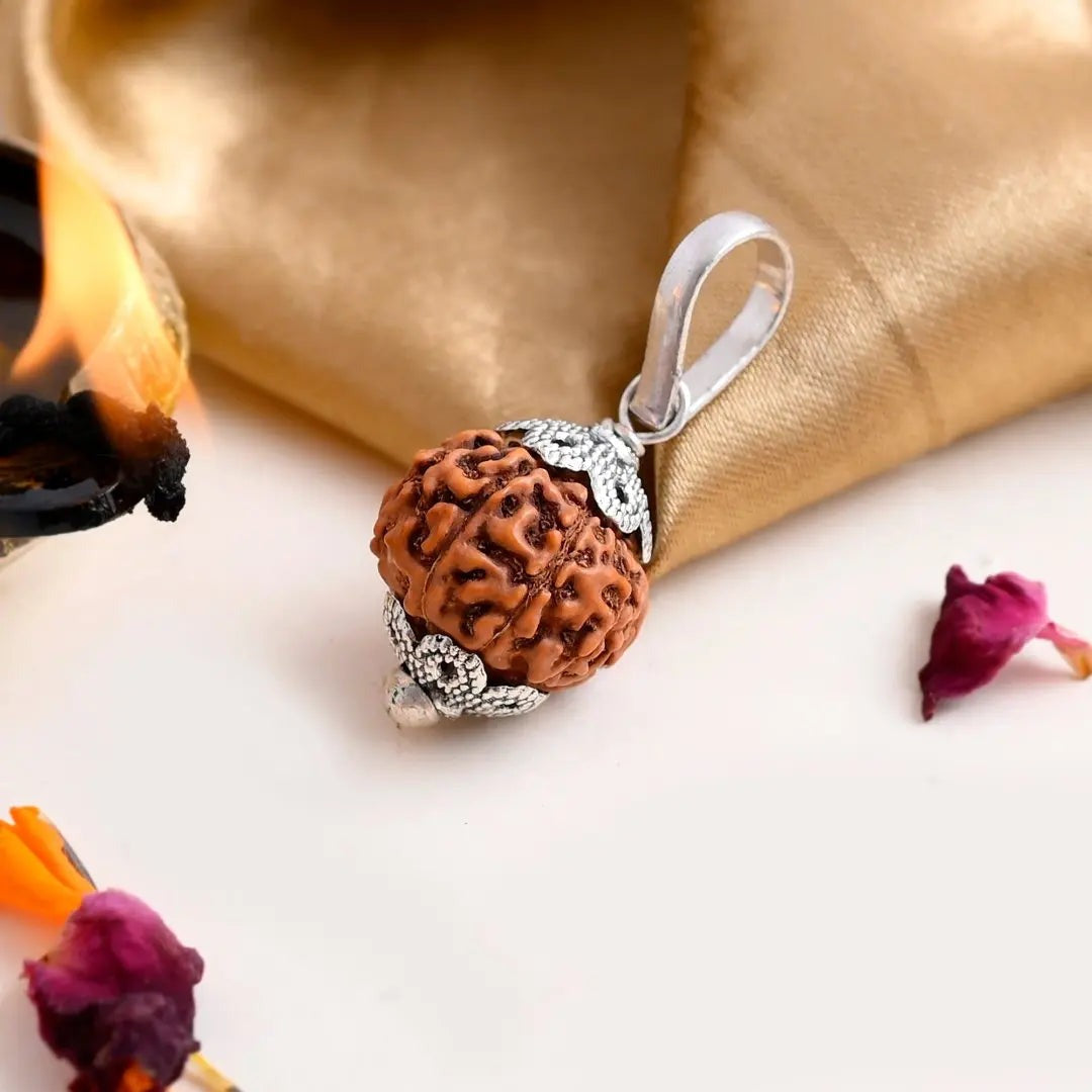9 Mukhi Rudraksha